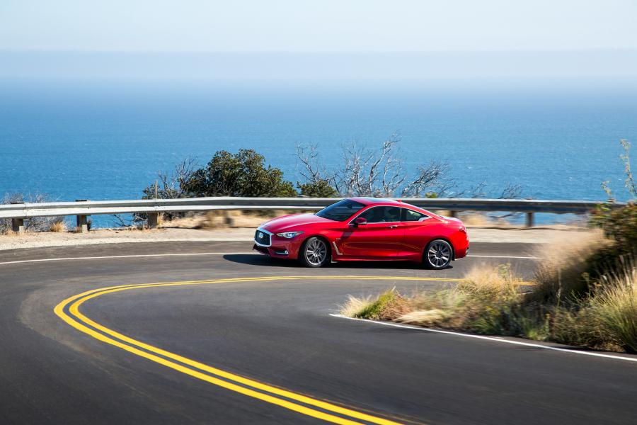  Infiniti Q60 Red Sport 400 (CV37) 2016 года  (NA) (фото 18 из 35)